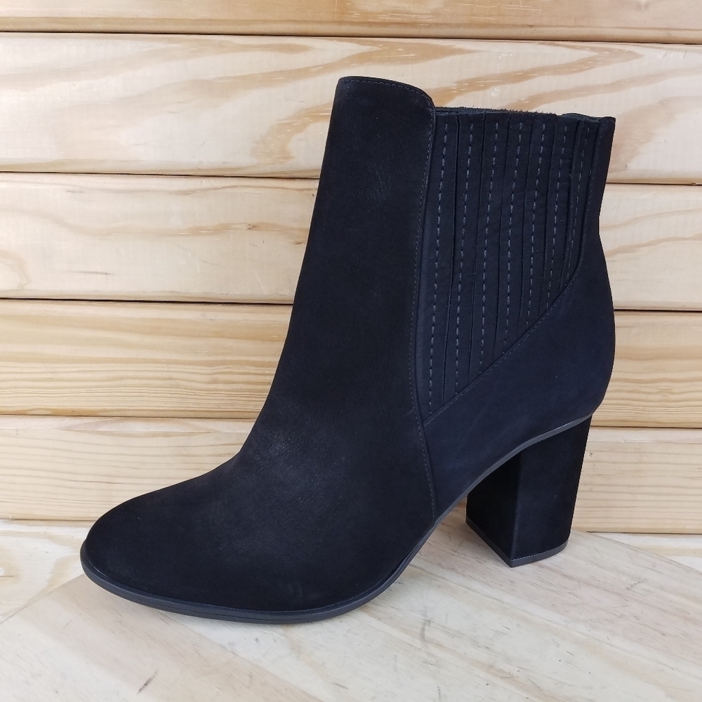 Schutz Fabrica Womens 10 Black Nubuck Leather High Heel Booties Ankle Boots NEW